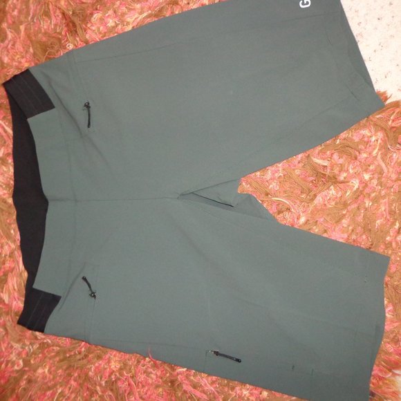 NWT GORE WEAR Explore Cycling Shorts XS (0-2) Urban Grey